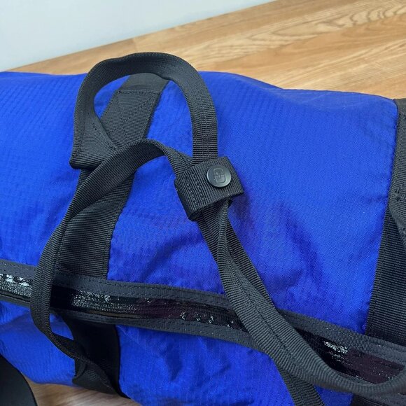 OGIO Fuse 35 L Duffel Bag Cobalt Blue Lightweight with Company Logo NEW - Picture 3 of 7